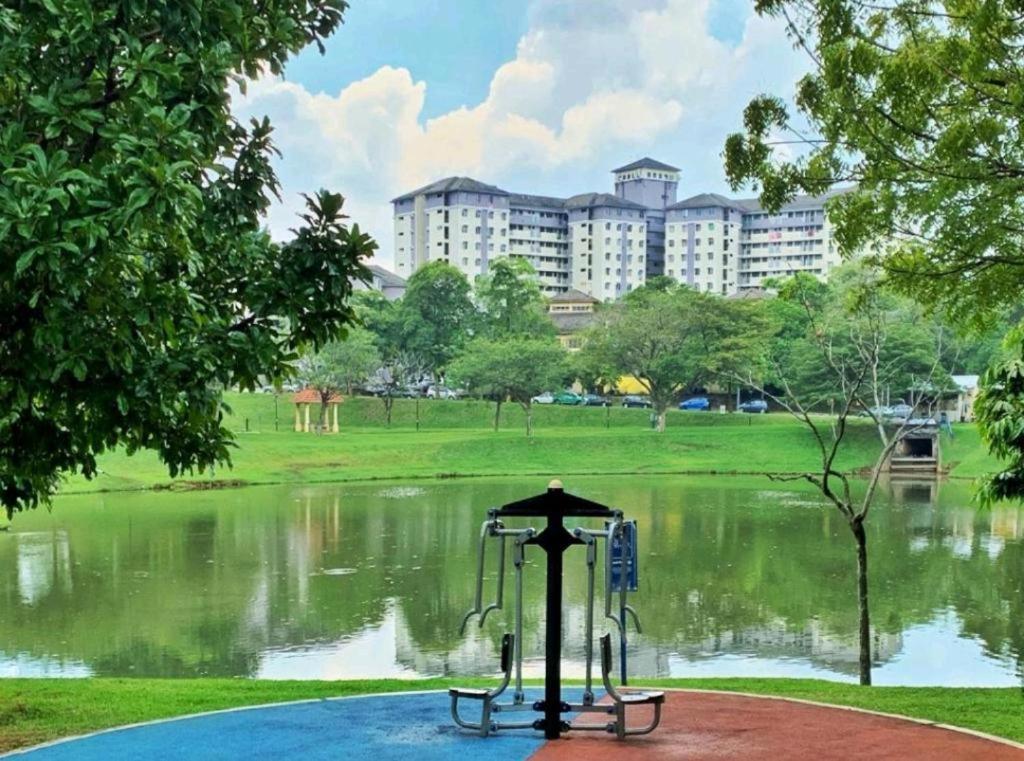 Awedee Homestay Putrajaya Kültér fotó
